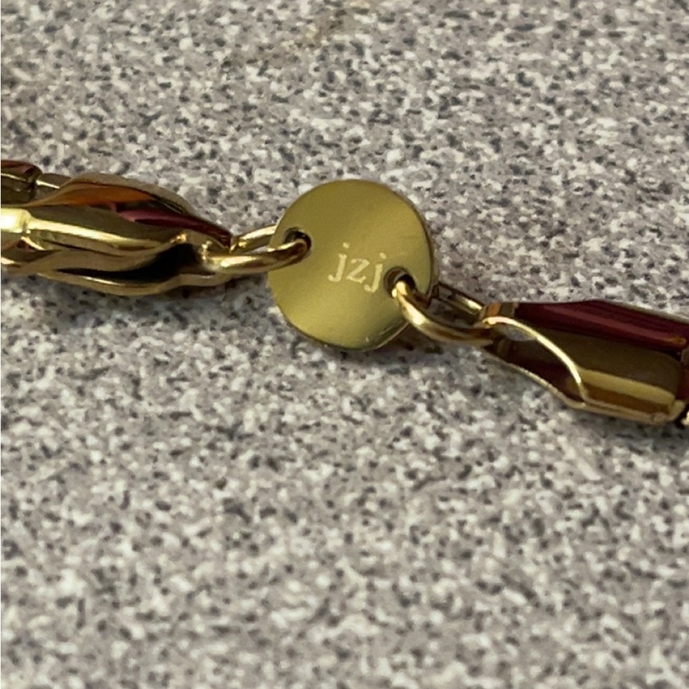 New Jennifer Zeuner Necklace - Picture 3 of 6